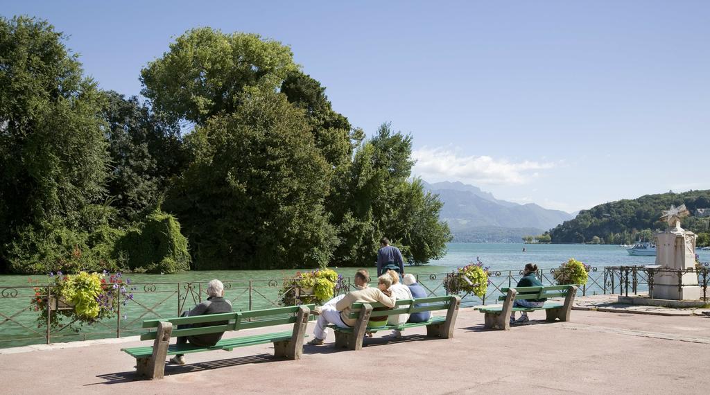 Ibis Styles Annecy Centre Gare Hotel Exterior photo